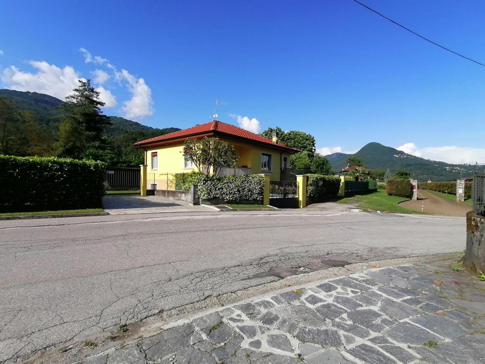 Casa Vacanza Elena San Bernardino Verbano Eksteriør bilde